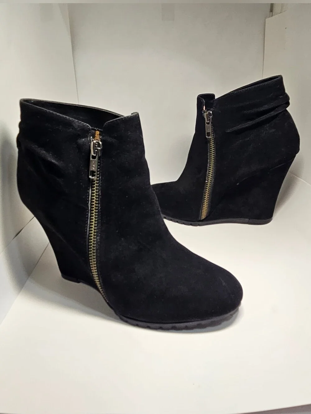 Jessica Simpson Black Suede Wedge Ankle Booties Leopard Lining Lug Sole Size 7M